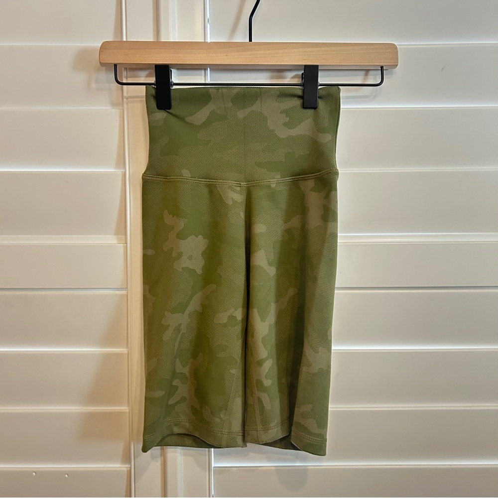 Ptula Classic Bike Shorts Camouflage Olive Green Size XS